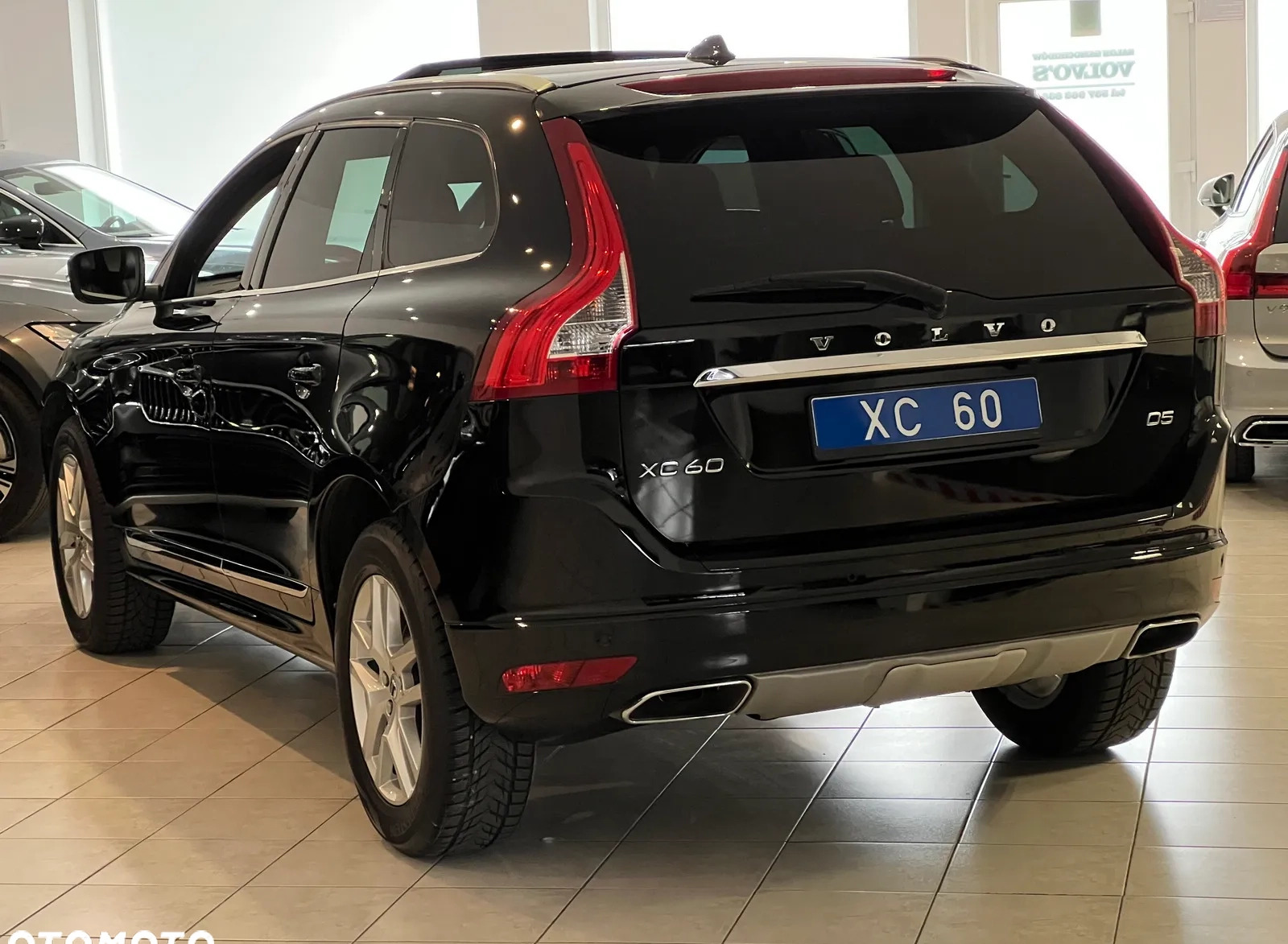 Volvo XC 60 cena 119900 przebieg: 162000, rok produkcji 2016 z Tuchów małe 497